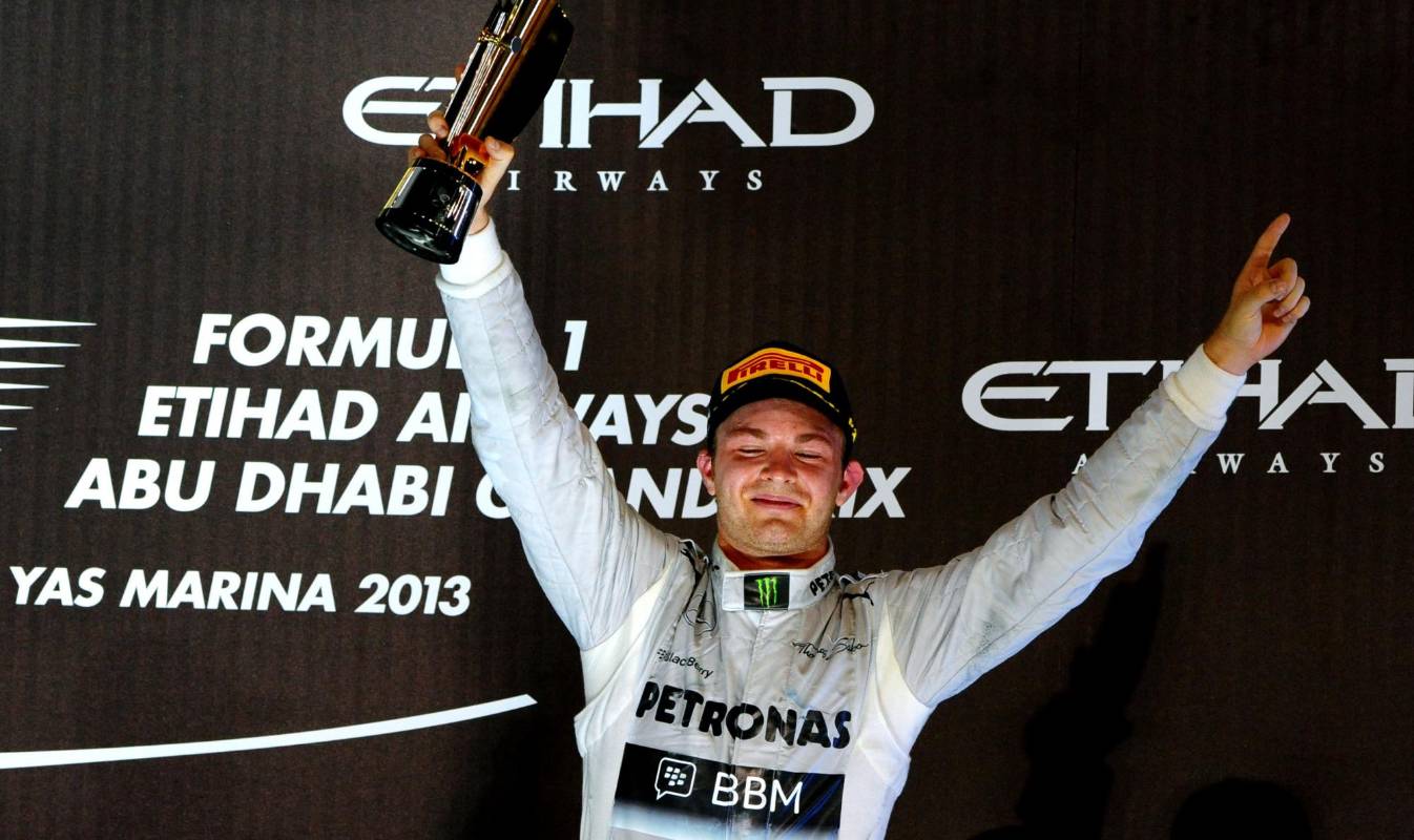 El actual campeón de la Fórmula 1, el alemán Nico Rosberg sorprendió al mundo al anunciar su retiro del automovilismo. “Estoy en la cumbre, así que así está bien”, declaró el piloto. FOTO AFP