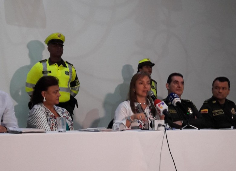 En Cartagena, las autoridades presentaron el plan de seguridad vial para la semana de receso escolar. Foto: Ferney Arias.