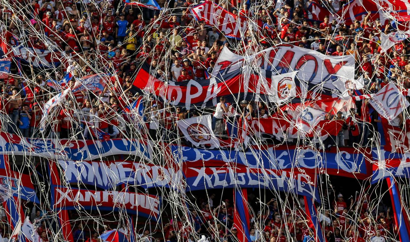 Los clásicos en paz, como los denominan la Alcaldía de Medellín, mostraron su mejor comportamiento. Foto: Jaime Pérez