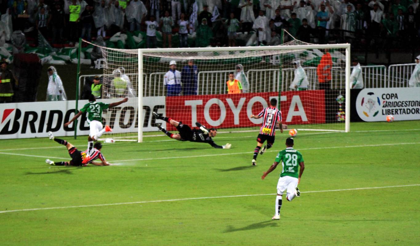 Así fue la jugada del primer gol de Miguel Borja en el Atanasio. FOTO Juan Sebastián Carvajal
