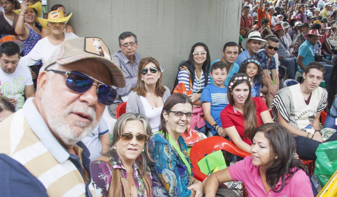 Asistentes al Desfile de Silleteros. FOTO MARIO VALENCIA.