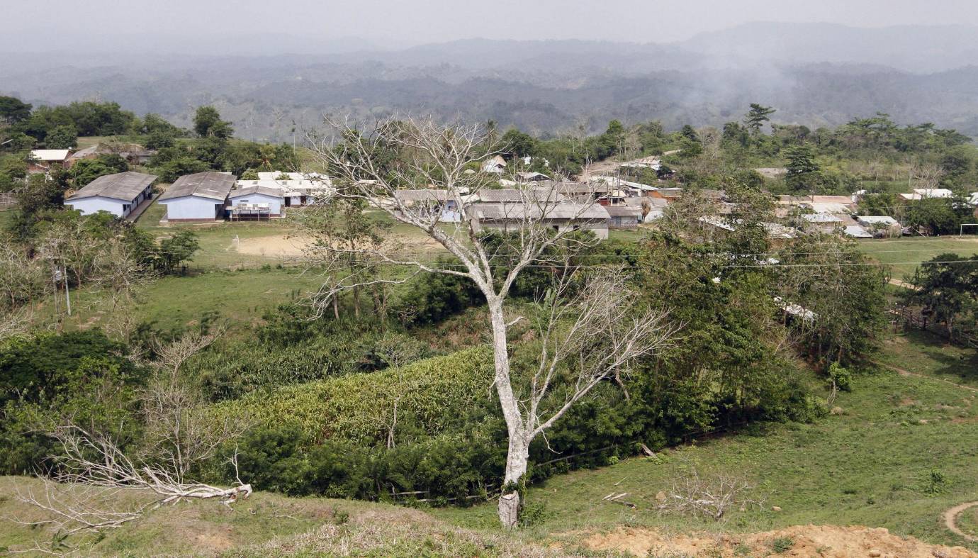 Panorámica del corregimiento Alto de Mulatos, ubicado a una hora del casco urbano de Turbo, en la vía a San Pedro de Urabá. FOTO: Donaldo Zuluaga.