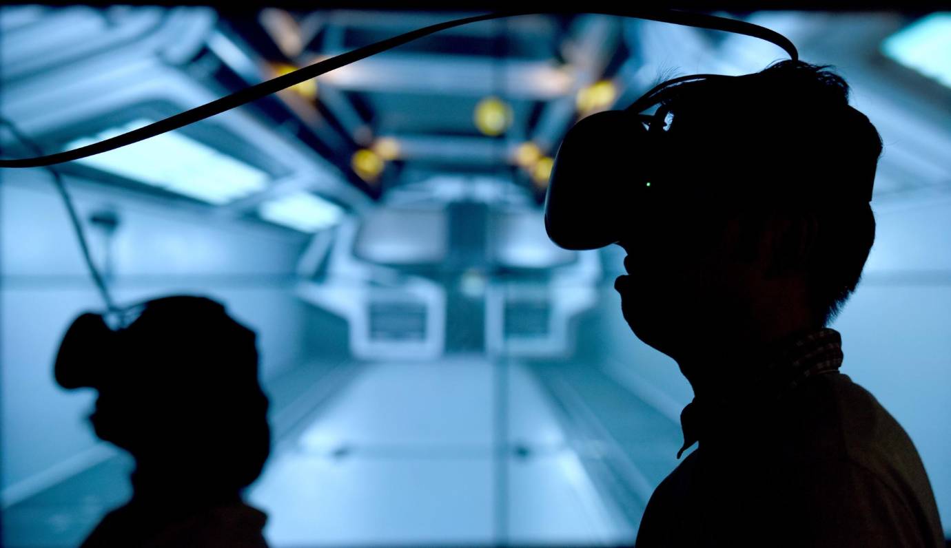 Juegos de realidad virtual con las gafas de HTC. FOTO AFP