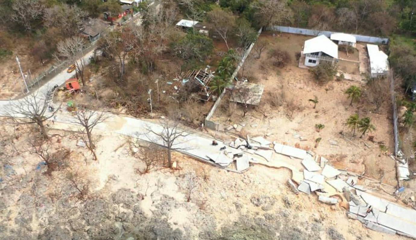 Según reportes del Ideam, 25 departamentos han sido afectados por el mal tiempo. Además de lluvias en la región Caribe, que han afectado a los departamentos de La Guajira, Magdalena, Atlántico, Bolívar, Sucre y César, las fuertes precipitaciones y el aumento del caudal de los ríos se han sentido en el Golfo de Urabá -en Antioquia-, Chocó, los santanderes, Cundinamarca, noroccidente de Boyacá, oriente del Tolima y Huila, así como en Meta, Guaviare, Caquetá, Putumayo y Amazonas. FOTOS AFP, GETTY IMAGES, EFE Y PRESIDENCIA DE LA REPÚBLICA