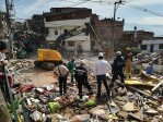 Ocho horas continuas de rescate permitieron hallar tres personas con vida bajo los escombros. FOTOS MANUEL SALDARRIAGA