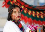  La mujeres Wayúu son tejedoras. Ellas en cada vuelta dejan un poco de la historia de su pueblo. 