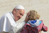 “Los niños no son diplomáticos: dicen lo que sienten, dicen lo que ven, directamente” Papa Francisco, 18 de marzo de 2015. FOTO AFP
