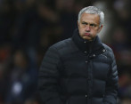 Mourinho “admitió el uso de palabras abusivas y/o insultantes hacia el árbitro y aceptó la sanción”. FOTO AP