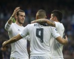 Gareth Bale hizo cuatro goles, Karim Benzema dos tantos y el colombiano James Rodríguez hizo tres asistencias de gol. FOTO AFP