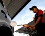 El presidente Iván Duque anunció una reducción adicional del precio de la gasolina y el acpm o diésel en el país. FOTO COLPRENSA