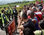 El cierre de la frontera de Venezuela con Colombia tiene fuertes repercusiones entre los comerciantes del lado colombiano. FOTO COLPRENSA