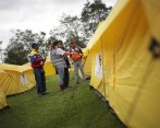 El pasado martes se inició el proceso de traslado de casi 300 migrantes venezolanos que se encontraban en el campamento informal el salitre al nuevo campamento provisional del Distrito, que funcionará hasta enero del 2019. FOTO COLPRENSA