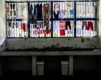 El hacinamiento, la baja salubridad y el flujo constante de personal de guardia y custodia preocupan a los internos. Minjusticia propone incrementar controles para el ingreso. FOTO JULIO CÉSAR HERRERA