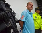 Así fue presentado Elkin Triana (“el Patrón”) en su última captura en 2018. FOTO: CORTESÍA DE LA POLICÍA.