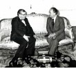 El presidente Belisario Betancur Cuartas (der) y su antecesor Julio César Turbay Ayala (izq), dos polos opuestos en la política colombiana de los años 70 y 80. FOTO archivo el colombiano