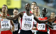 AP Bernard Lagat, quien ahora corre para E.U., ganó en los 1.500 metros.