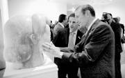 Gobernación de AntioquiaEn la foto aparece Ibarretxe con el Gobernador Aníbal Gaviria, durante la visita que realizaron al Museo de Antioquia. El Lehendakari vino a Medellín por una invitación del fallecido gobernador Guillermo Gaviria.