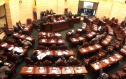 Representantes de los partidos políticos acordarían hoy acelerar el trámite de la agenda legislativa y respaldar de manera irrestricta la labor que adelanta la Corte Suprema de Justicia.