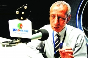 "Le doy gracias a Dios y me siento agradecido, porque lo que he querido hacer en radio lo he hecho, como locutor y director": Alfredo Velásquez.