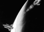 El Atlantis se alejó ayer a 75 kilómetros de la EEI.