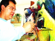 Hernán VanegasJosé Javier Mejía expone hasta mediados de septiembre su serie Caleidoscopio en la Diego Victoria Fine Art Gallery de Miami. Son 14 obras caracterizadas por la fuerza, el color, el humor y la ironía.