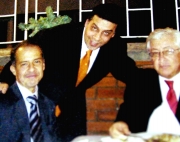 El síquico Armando Martí ha contado con gran aprecio por parte de los fiscales Mario Iguarán Arana y Luis Camilo Osorio, quienes lo acompañan.