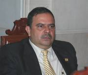 Óscar Suárez Mira, senador