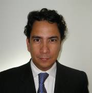 Maximiliano Valderrama Espinosa, Competitividad.