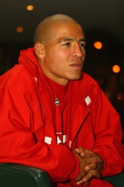 Carlos Ortiz se siente feliz con el buen momento que vive en Santa Fe y le pide energía positiva a los hinchas para alcanzar la séptima estrella roja.