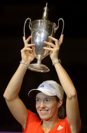 Reuters Henin logró el triunfo después de tres horas y 24 minutos.