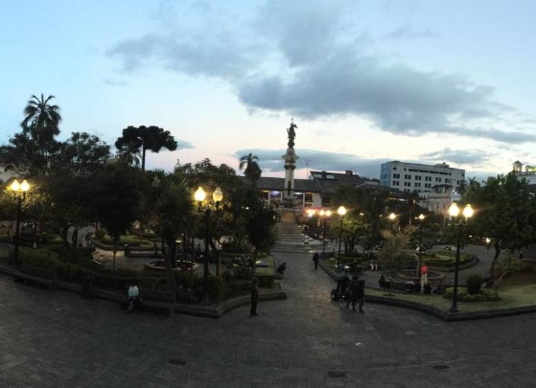 En la Plaza Grande (o Independencia) se ubica la Catedral y el Palacio de Gobierno (Carondelet). FOTOS CORTESÍA QUITO TURISMO