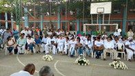 Al final, después de una sucesión de relatos de padres, hijos y hermanos, todos igual de conmovedores, las víctimas, que habían llegado en una caminata iniciada en La Chinita, expresaron su perdón a las Farc con la convicción de que, como dijo una de ellas, “los sueños pueden más que los recuerdos”. FOTO ROBINSON SÁENZ