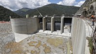 Incremento progresivo del embalse, por mayores caudales del río Cauca, permitiría rebosar las aguas por el vertedero en noviembre.Fotos: Manuel Saldarriaga Quintero.