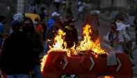 Manifestantes en Medellín marcharon por las calles para rechazar los abusos de la Fuerza Pública. Hubo enfrentamientos y actos vandálicos. FOTO: Jaime Pérez