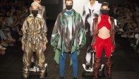 Vestuarios que incorporan mallas de compresión y telas deportivas pensados para una movilidad que privilegia la actividad física. FOTO EDWIN BUSTAMANTE