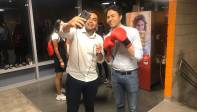 Daniel Quintero se puso los guantes para nuestros videos en Instagram. FOTO ESTEBAN VANEGAS