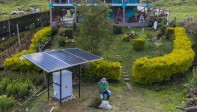 49 familias de floricultores del corregimiento de San Cristóbal, en Medellín son las beneficiadas con los Paneles solares. Foto: Manuel Saldarriaga Quintero.