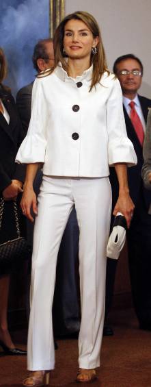 En una visita a Bogotá en 2009 lució de blanco. FOTO Reuters.