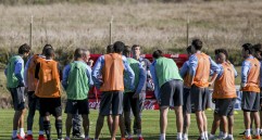 Uruguay llega a Chile por la defensa del título continental