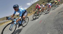 En la su historia en la Vuelta a España, Nairo Quintana ha mostrado siempre una buena regularidad. En 2015 fue cuarto y al año siguiente se consagró campeón. FOTO EFE