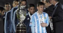 El astro del Barcelona nada que gana un título con su selección. En el Mundial de Brasil también fue segundo. FOTO AFP