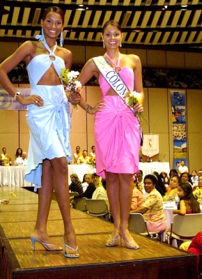 Colprensa - La reina y virreina de Colombia, Catherine Daza y Jeymmy Paola Vargas, respectivamente, han estado presentes en todos los desfiles y eventos de la versión 70 del Concurso Nacional de Belleza.