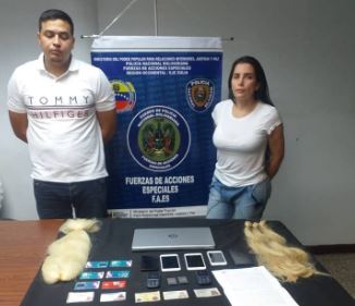 Aida Merlano y su acompañante, tras la recaptura en Venezela. FOTO Cortesía FAES