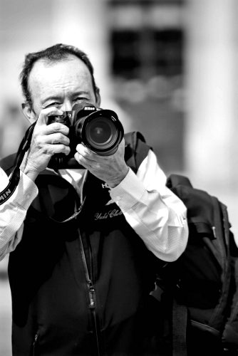 Colprensa - Una c�mara Nikon F-3 fue la que la que us� Jos� Ruiz la noche del 18 de agosto de 1989 para registrar las fotos del atentado a Gal�n.