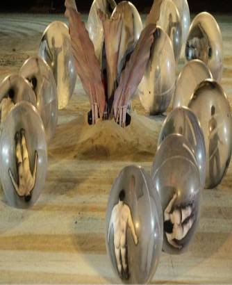 Zoom - Detalle de cómo se juntan los tablones de esta gran mesa de comedor. Simple y lúdico.