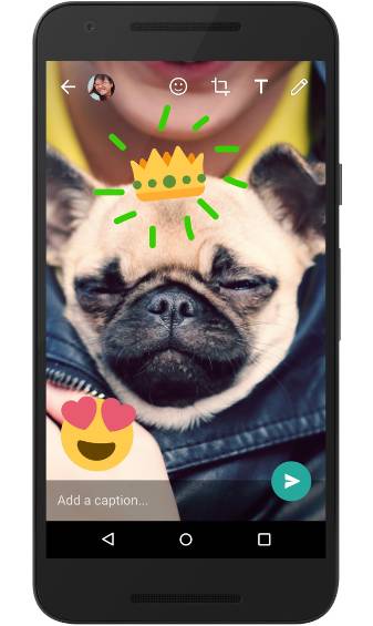 En noviembre de 2016 WhatsApp se actualizó para incluir sticker en las fotos. FOTO: cortesía WhatsApp
