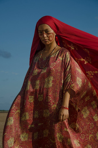El largometraje Pájaros de verano describe los orígenes del narcotráfico en Colombia relatando la historia de una familia indígena wayuu involucrada en el negocio de la venta de marihuana en los años 70. Foto: Película