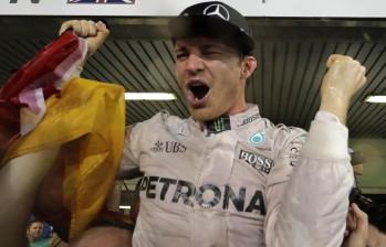 El alemán Nico Rosberg entra a la lista de campeones de la Fórmula Uno. FOTO ap