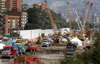 Expertos y candidatos a la Alcaldía pidieron al alcalde Aníbal Gaviria no dejar licitado este segundo tramo del proyecto. FOTO JAIME PÉREZ M.