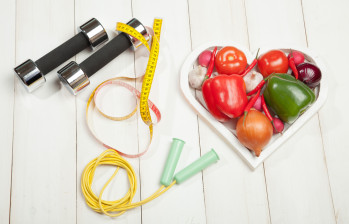 En el objetivo de mantener un peso adecuado entran en juego la alimentación, el ejercicio y el control de las emociones. Foto: Shutterstock